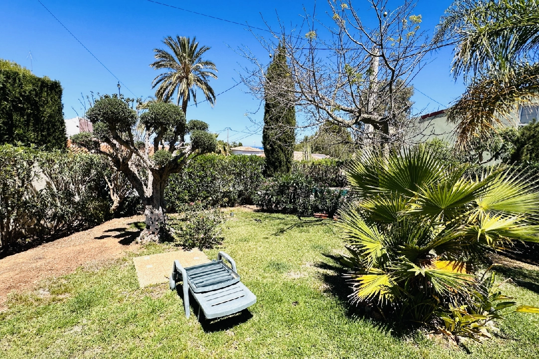 Villa in Denia(La Pedrera) te koop, woonoppervlakte 233 m², Bouwjaar 1990, Staat netjes, + Centrale verwarming, Airconditioning, grondstuk 800 m², 3 slapkamer, 3 badkamer, Zwembad, ref.: SC-T0524-37