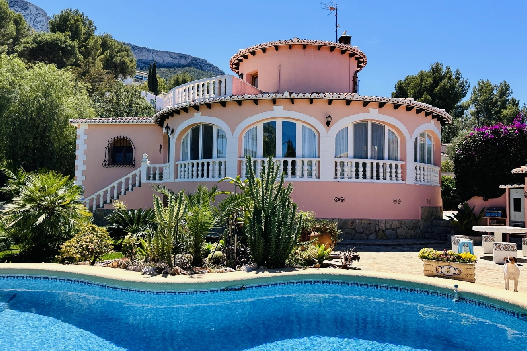 Villa in Denia(La Pedrera) te koop, woonoppervlakte 233 m², Bouwjaar 1990, Staat netjes, + Centrale verwarming, Airconditioning, grondstuk 800 m², 3 slapkamer, 3 badkamer, Zwembad, ref.: SC-T0524-41