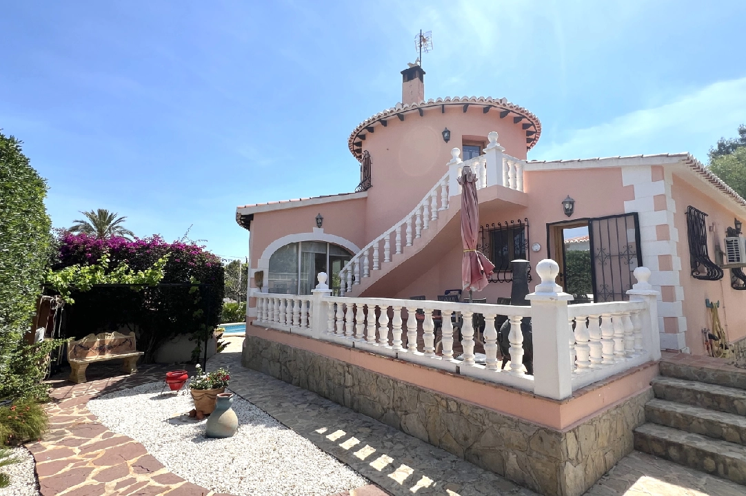 Villa in Denia(La Pedrera) te koop, woonoppervlakte 233 m², Bouwjaar 1990, Staat netjes, + Centrale verwarming, Airconditioning, grondstuk 800 m², 3 slapkamer, 3 badkamer, Zwembad, ref.: SC-T0524-6