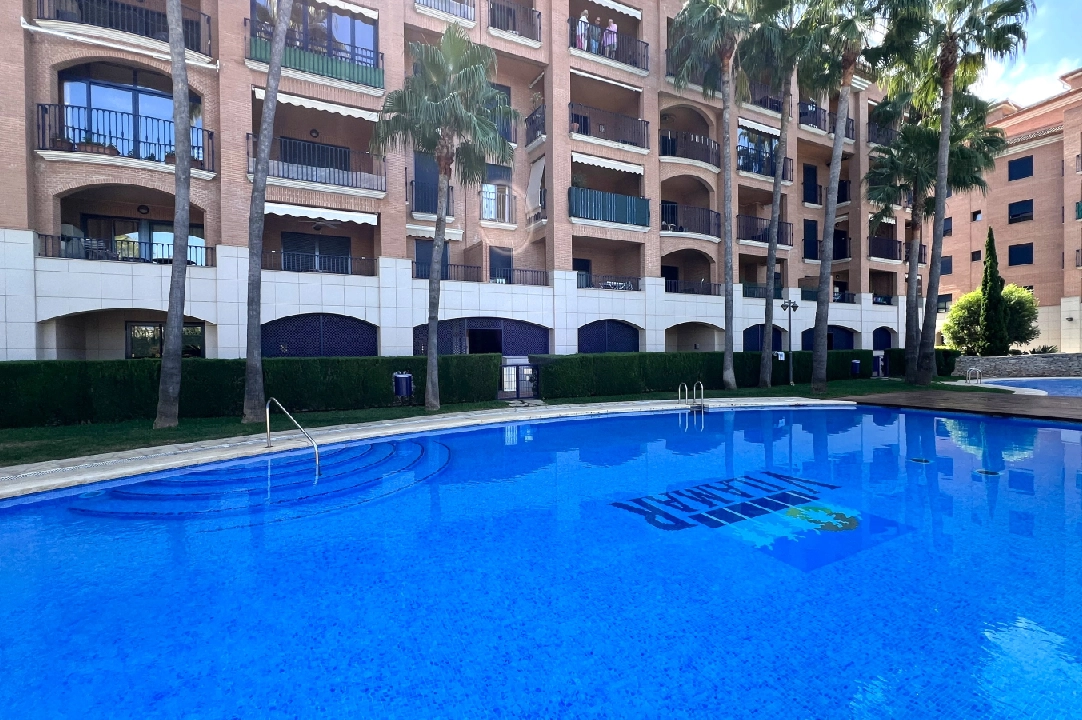 Apartment in Denia(Centro) voor vakantie, woonoppervlakte 84 m², Staat netjes, + KLIMA, Airconditioning, 1 slapkamer, 2 badkamer, Zwembad, ref.: T-1318-31