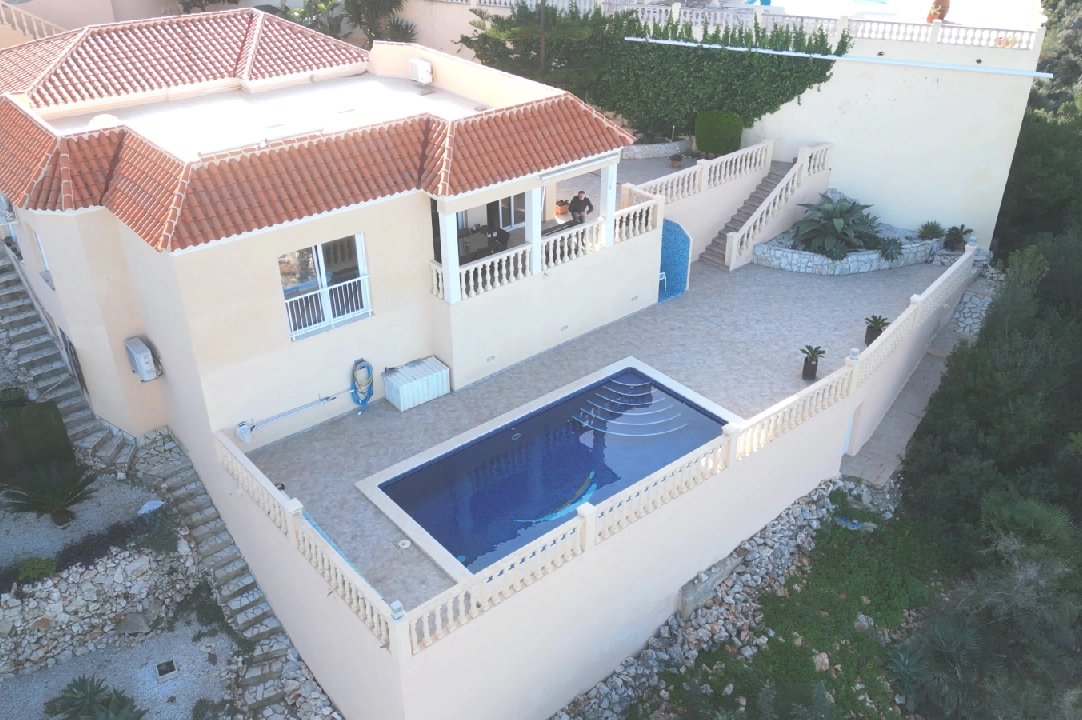 Villa in Denia(Marquesa) te koop, woonoppervlakte 168 m², Bouwjaar 2011, Staat netjes, + Vloerverwarming, Airconditioning, grondstuk 908 m², 3 slapkamer, 2 badkamer, Zwembad, ref.: AS-0225-35