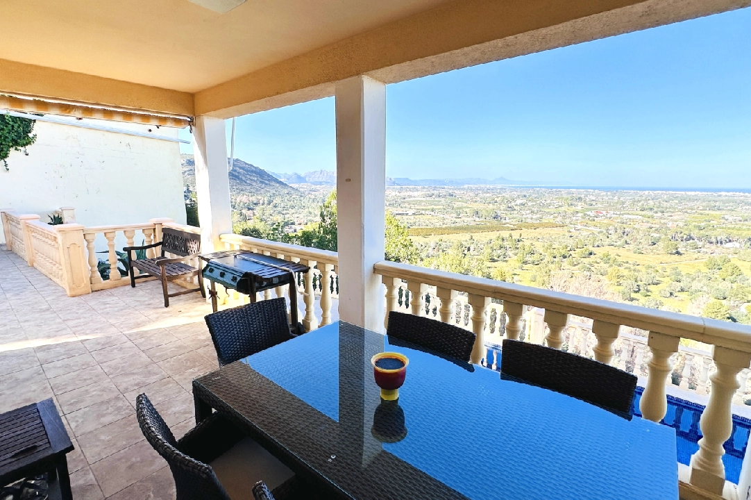 Villa in Denia(Marquesa) te koop, woonoppervlakte 168 m², Bouwjaar 2011, Staat netjes, + Vloerverwarming, Airconditioning, grondstuk 908 m², 3 slapkamer, 2 badkamer, Zwembad, ref.: AS-0225-6