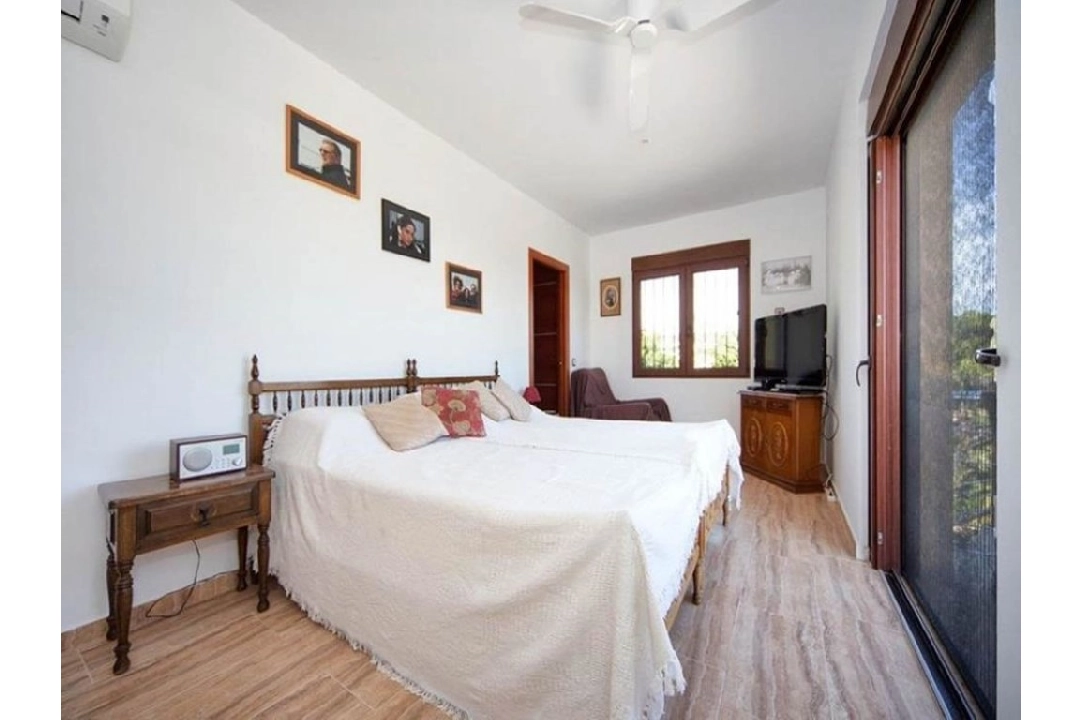 Villa in Moraira(Sabatera) te koop, woonoppervlakte 368 m², Airconditioning, grondstuk 1107 m², 7 slapkamer, 4 badkamer, ref.: BP-6021MOR-21