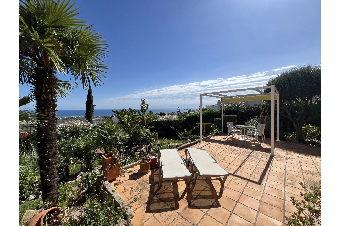 Villa in Denia(Monte Pego) voor vakantie, woonoppervlakte 240 m², Bouwjaar 1998, Staat gemoderniseerd, + Vloerverwarming, Airconditioning, grondstuk 980 m², 5 slapkamer, 4 badkamer, Zwembad, ref.: T-0121-36