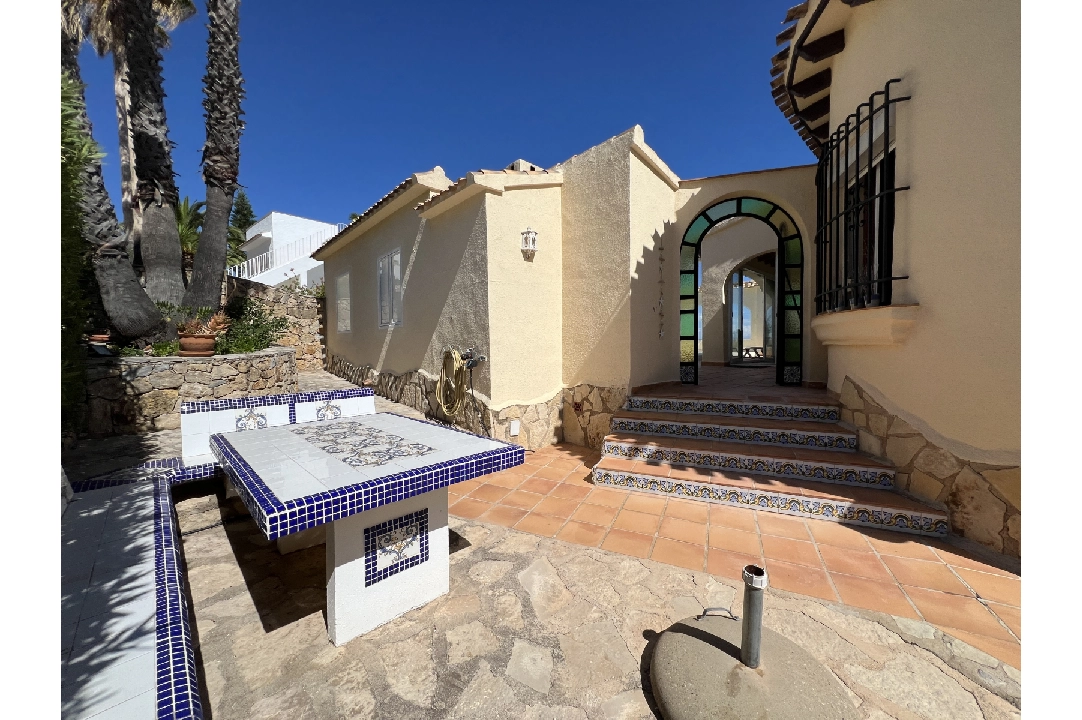 Villa in Denia(Monte Pego) voor vakantie, woonoppervlakte 240 m², Bouwjaar 1998, Staat gemoderniseerd, + Vloerverwarming, Airconditioning, grondstuk 980 m², 5 slapkamer, 4 badkamer, Zwembad, ref.: T-0121-42