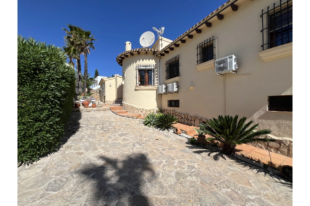 Villa in Denia(Monte Pego) voor vakantie, woonoppervlakte 240 m², Bouwjaar 1998, Staat gemoderniseerd, + Vloerverwarming, Airconditioning, grondstuk 980 m², 5 slapkamer, 4 badkamer, Zwembad, ref.: T-0121-43