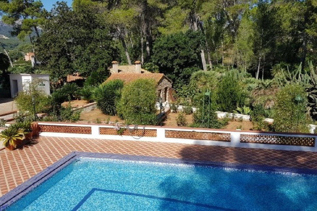 Villa in Gandia te koop, woonoppervlakte 1300 m², grondstuk 200000 m², 20 badkamer, ref.: BS-3974641-19