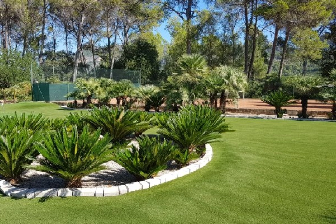 Villa in Gandia te koop, woonoppervlakte 1300 m², grondstuk 200000 m², 20 badkamer, ref.: BS-3974641-39