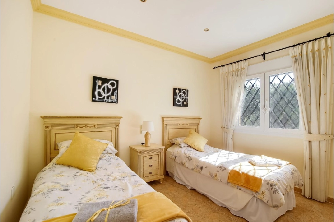 Villa in Moraira(Benimeit) te koop, woonoppervlakte 370 m², Airconditioning, grondstuk 785 m², 4 slapkamer, 3 badkamer, ref.: BP-6376MOR-13