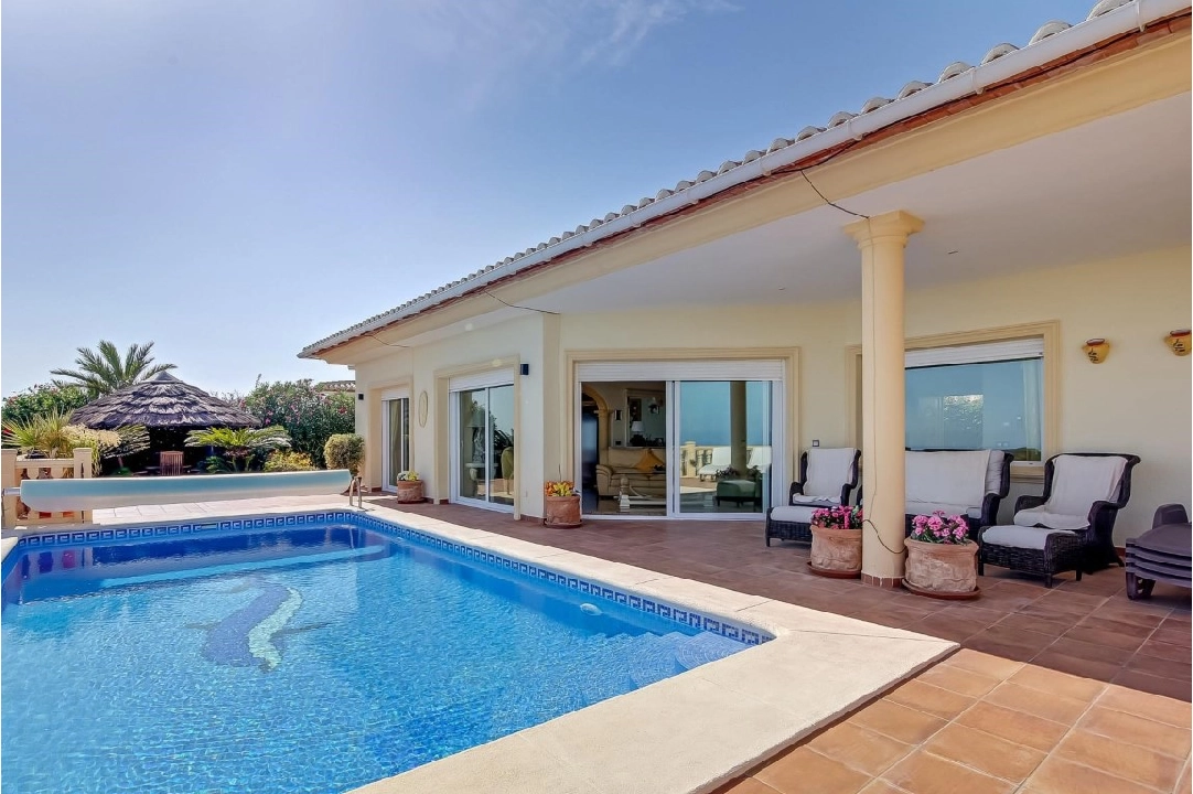 Villa in Moraira(Benimeit) te koop, woonoppervlakte 370 m², Airconditioning, grondstuk 785 m², 4 slapkamer, 3 badkamer, ref.: BP-6376MOR-2