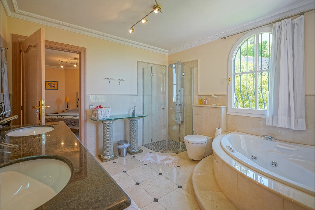 Villa in Pedreguer(La Sella) te koop, woonoppervlakte 392 m², Airconditioning, grondstuk 1382 m², 5 slapkamer, 4 badkamer, ref.: BP-8100SEL-20