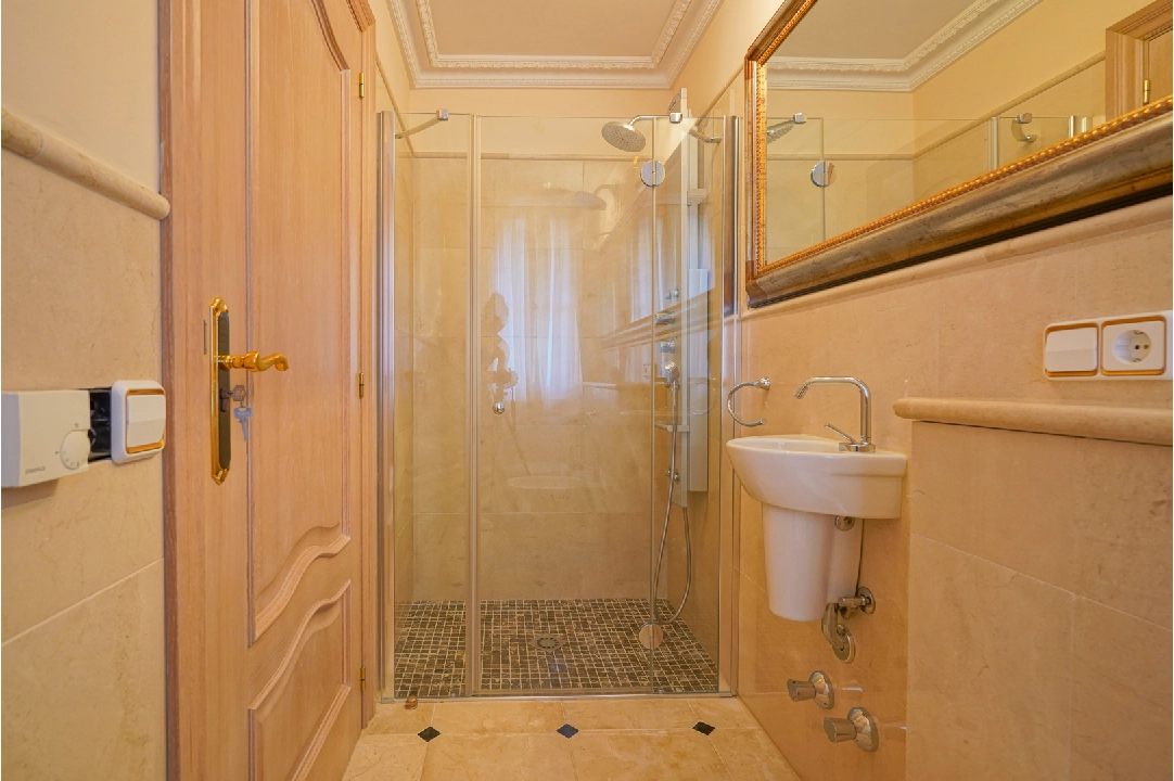 Villa in Pedreguer(La Sella) te koop, woonoppervlakte 392 m², Airconditioning, grondstuk 1382 m², 5 slapkamer, 4 badkamer, ref.: BP-8100SEL-25