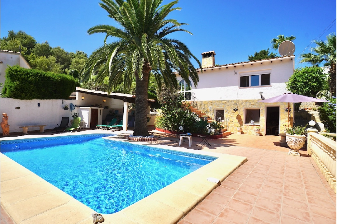 Villa in Moraira(Arnella) te koop, woonoppervlakte 176 m², grondstuk 829 m², 3 slapkamer, 3 badkamer, Zwembad, ref.: CA-H-1668-AMBE-1
