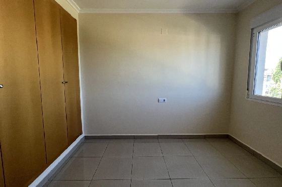 Reihenhaus in Denia zu vermieten, Wohnfläche 130 m², Zustand gepflegt, + KLIMA, Klimaanlage, Grundstück 160 m², 4 Schlafzimmer, 3 Badezimmer, Pool, ref.: D-0223-42