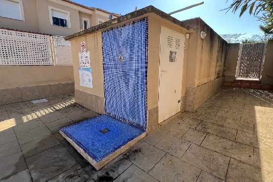 Reihenhaus in Denia zu vermieten, Wohnfläche 130 m², Zustand gepflegt, + KLIMA, Klimaanlage, Grundstück 160 m², 4 Schlafzimmer, 3 Badezimmer, Pool, ref.: D-0223-8