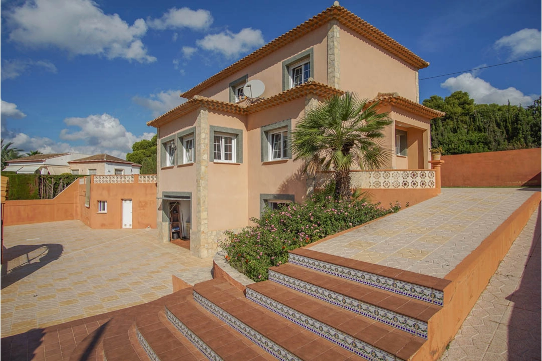 Villa in Calpe(Partida La Calalga) te koop, woonoppervlakte 345 m², Airconditioning, grondstuk 867 m², 5 slapkamer, 3 badkamer, Zwembad, ref.: BP-7016CAL-24