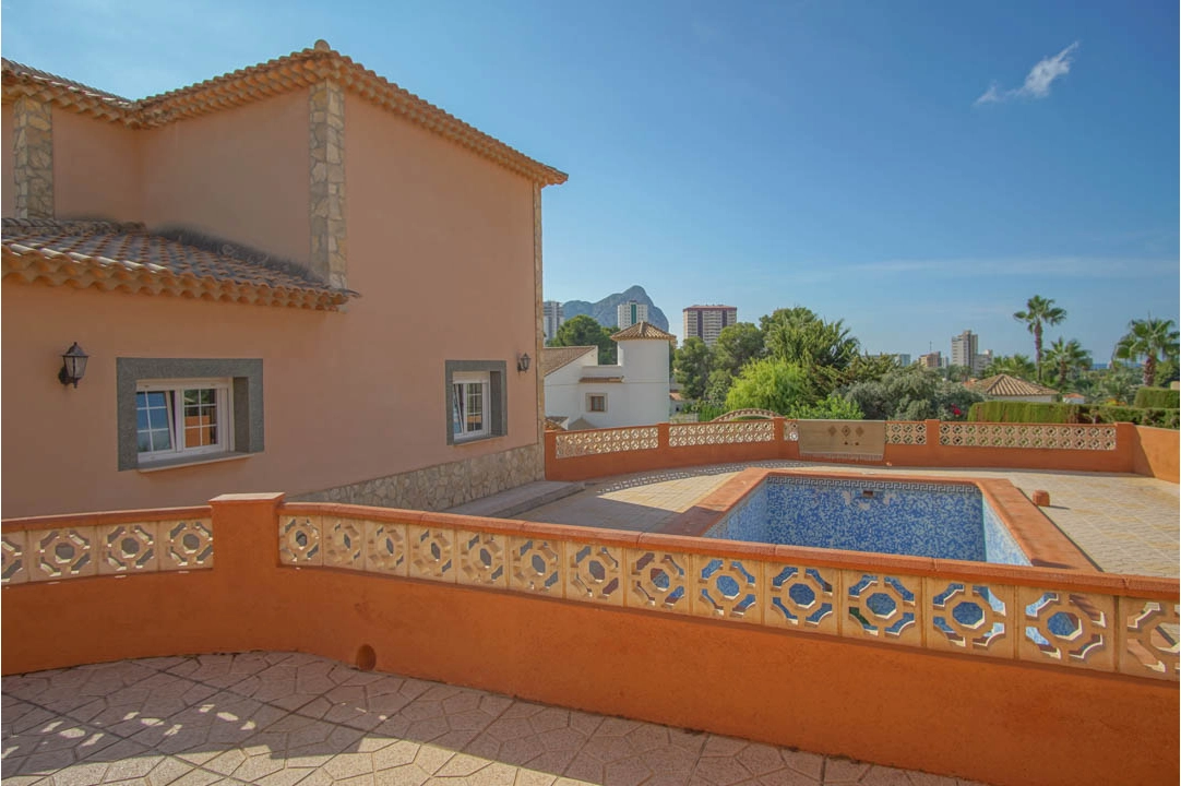 Villa in Calpe(Partida La Calalga) te koop, woonoppervlakte 345 m², Airconditioning, grondstuk 867 m², 5 slapkamer, 3 badkamer, Zwembad, ref.: BP-7016CAL-31