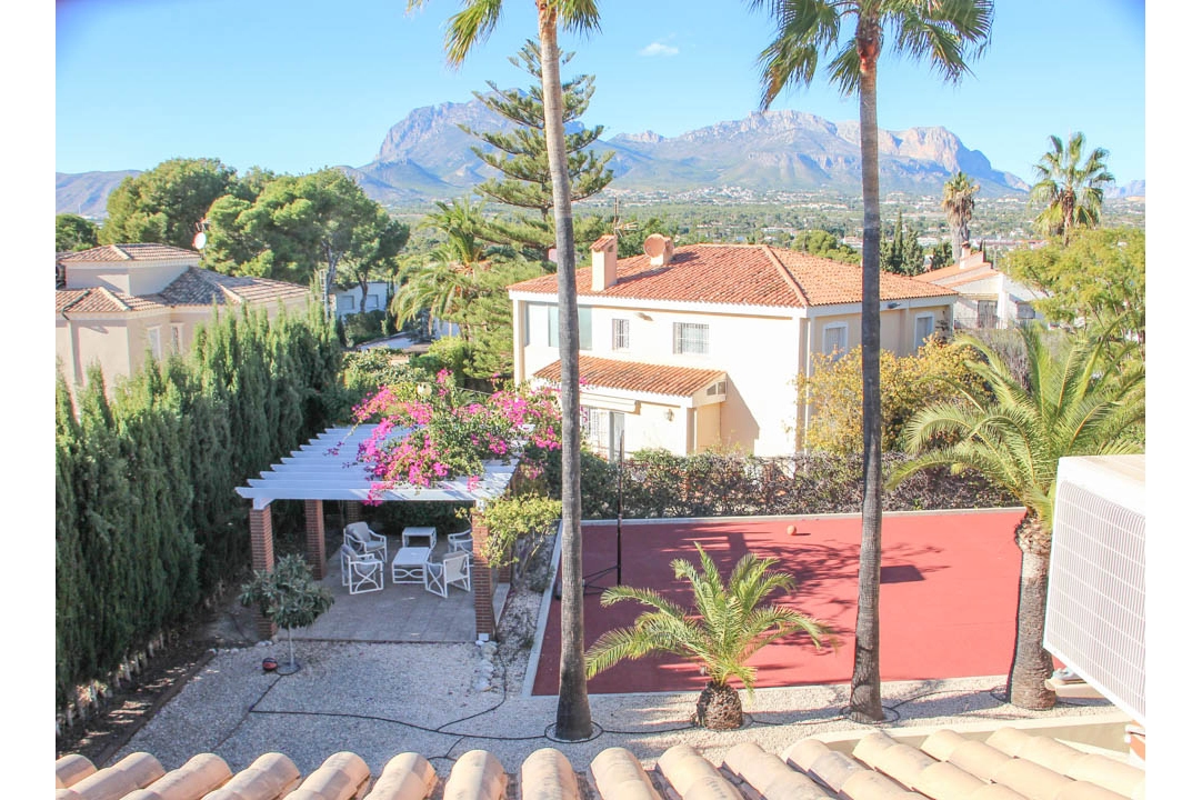 Villa in Benidorm(de Napoles) te koop, woonoppervlakte 642 m², Airconditioning, grondstuk 1853 m², 7 slapkamer, 6 badkamer, ref.: BP-7035BED-4