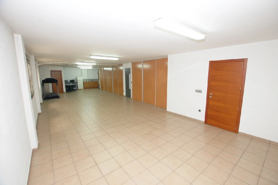 Stadthaus in Oliva te koop, woonoppervlakte 339 m², Bouwjaar 2008, + Vloerverwarming, Airconditioning, grondstuk 122 m², 4 slapkamer, 4 badkamer, Zwembad, ref.: O-V78914D-37