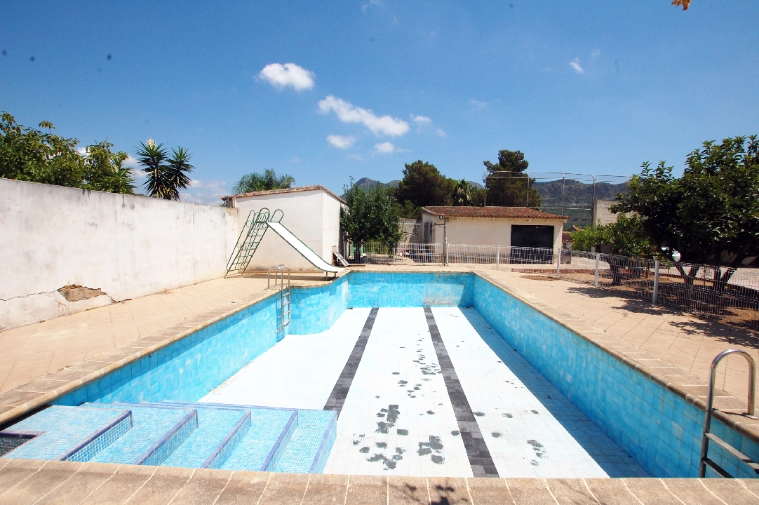 Villa in Gandia te koop, woonoppervlakte 380 m², Bouwjaar 1980, + KLIMA, Airconditioning, grondstuk 4092 m², 7 slapkamer, 3 badkamer, Zwembad, ref.: O-V82114D-2