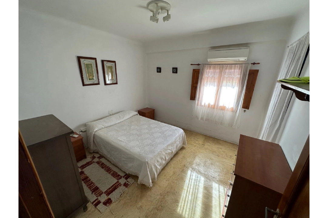 Villa in Pego te koop, woonoppervlakte 120 m², Bouwjaar 1972, + Oven, Airconditioning, grondstuk 4200 m², 4 slapkamer, 1 badkamer, Zwembad, ref.: O-V87714D-14