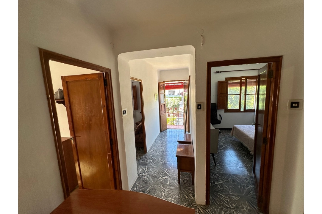 Villa in Pego te koop, woonoppervlakte 120 m², Bouwjaar 1972, + Oven, Airconditioning, grondstuk 4200 m², 4 slapkamer, 1 badkamer, Zwembad, ref.: O-V87714D-17