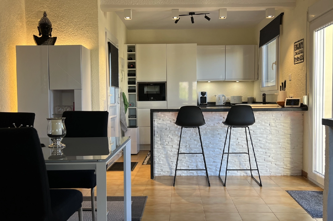 Villa in Denia-La Sella(La Sella ) voor vakantie, woonoppervlakte 111 m², Bouwjaar 1986, + Centrale verwarming, Airconditioning, grondstuk 495 m², 3 slapkamer, 2 badkamer, Zwembad, ref.: T-0424-19