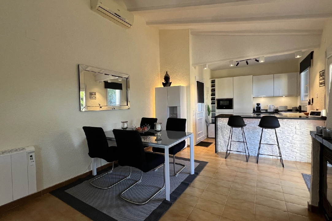 Villa in Denia-La Sella(La Sella ) voor vakantie, woonoppervlakte 111 m², Bouwjaar 1986, + Centrale verwarming, Airconditioning, grondstuk 495 m², 3 slapkamer, 2 badkamer, Zwembad, ref.: T-0424-22