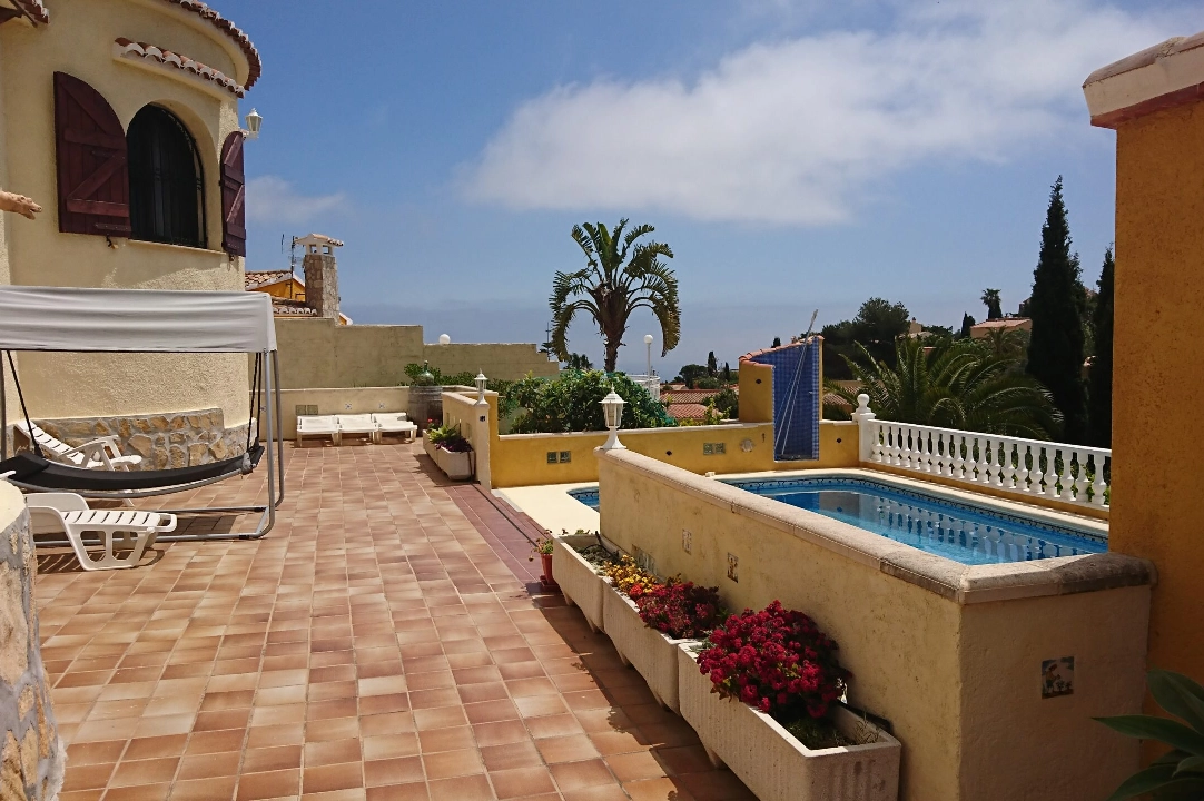 Villa in Benitachell(Cumbre del Sol) te koop, woonoppervlakte 237 m², Airconditioning, grondstuk 1011 m², 5 slapkamer, 3 badkamer, Zwembad, ref.: BP-4339BELL-43