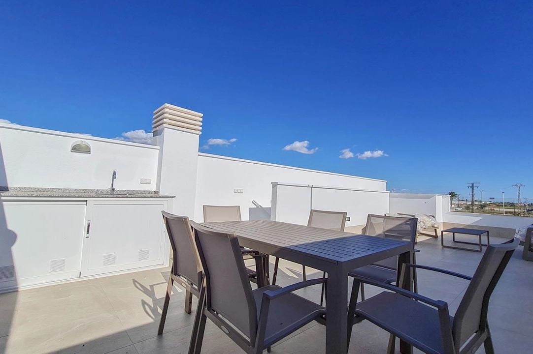 Villa in San Pedro del Pinatar te koop, woonoppervlakte 158 m², Staat Eerste bewoning, grondstuk 129 m², 3 slapkamer, 2 badkamer, Zwembad, ref.: HA-SAN-115-E01-15