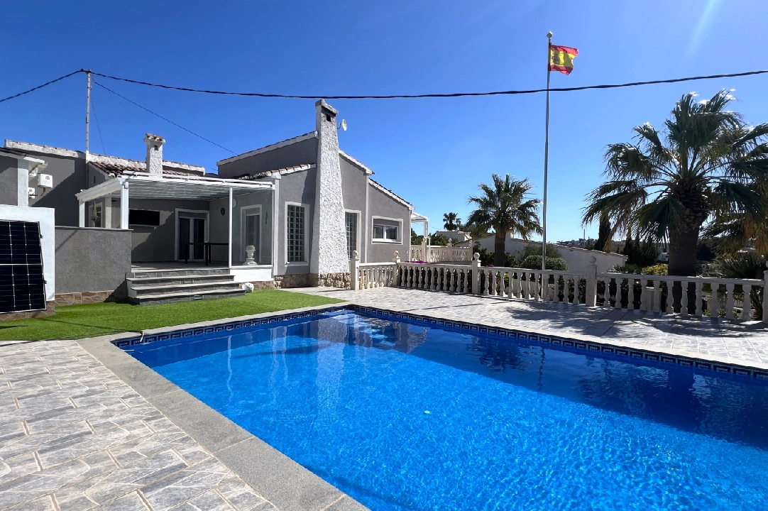 Villa in Denia voor vakantie, woonoppervlakte 166 m², Bouwjaar 1978, + Oven, Airconditioning, grondstuk 802 m², 2 slapkamer, 2 badkamer, Zwembad, ref.: T-0224-1