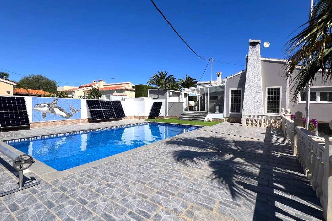 Villa in Denia voor vakantie, woonoppervlakte 166 m², Bouwjaar 1978, + Oven, Airconditioning, grondstuk 802 m², 2 slapkamer, 2 badkamer, Zwembad, ref.: T-0224-2