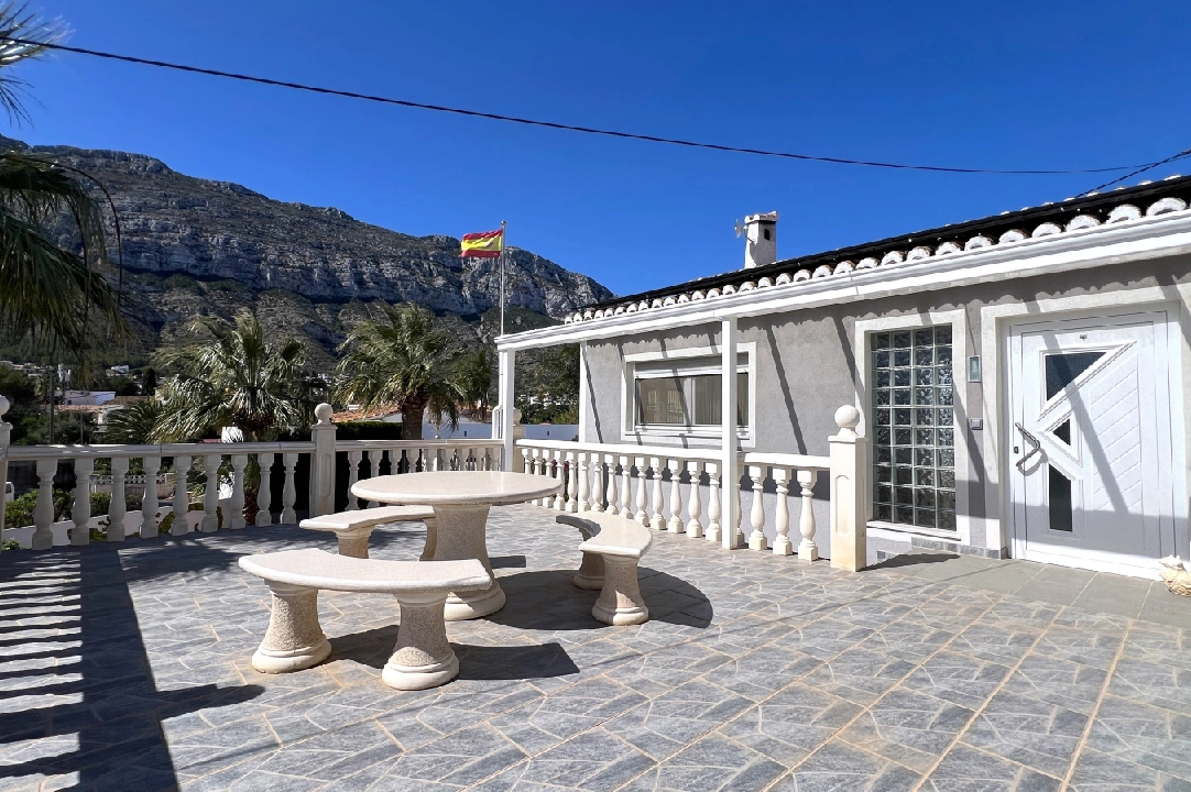 Villa in Denia voor vakantie, woonoppervlakte 166 m², Bouwjaar 1978, + Oven, Airconditioning, grondstuk 802 m², 2 slapkamer, 2 badkamer, Zwembad, ref.: T-0224-20