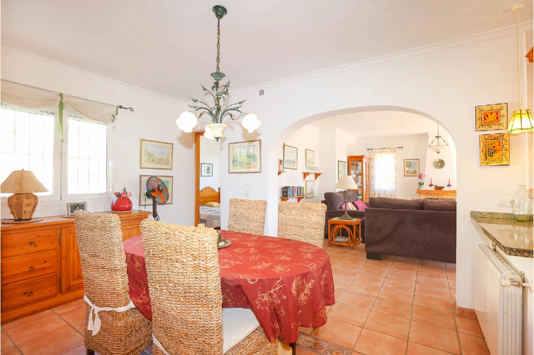 Villa in Benissa(La Fustera) te koop, woonoppervlakte 238 m², Airconditioning, grondstuk 800 m², 2 slapkamer, 1 badkamer, ref.: BP-8157BEN-45
