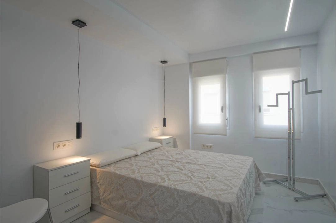 Apartment in Benidorm(Playa Poniente) te koop, woonoppervlakte 100 m², Airconditioning, 2 slapkamer, 2 badkamer, ref.: BP-7054BED-16