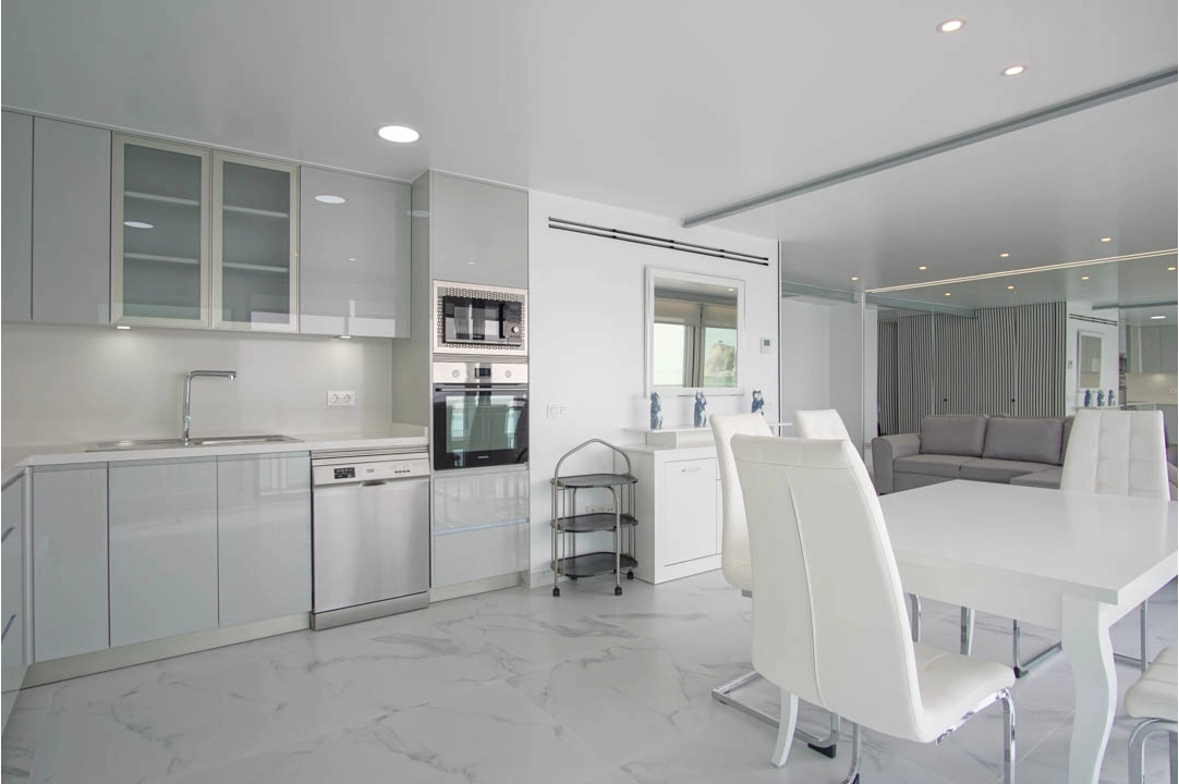 Apartment in Benidorm(Playa Poniente) te koop, woonoppervlakte 100 m², Airconditioning, 2 slapkamer, 2 badkamer, ref.: BP-7054BED-6