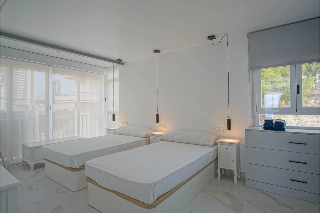 Apartment in Benidorm(Playa Poniente) te koop, woonoppervlakte 100 m², Airconditioning, 2 slapkamer, 2 badkamer, ref.: BP-7054BED-7