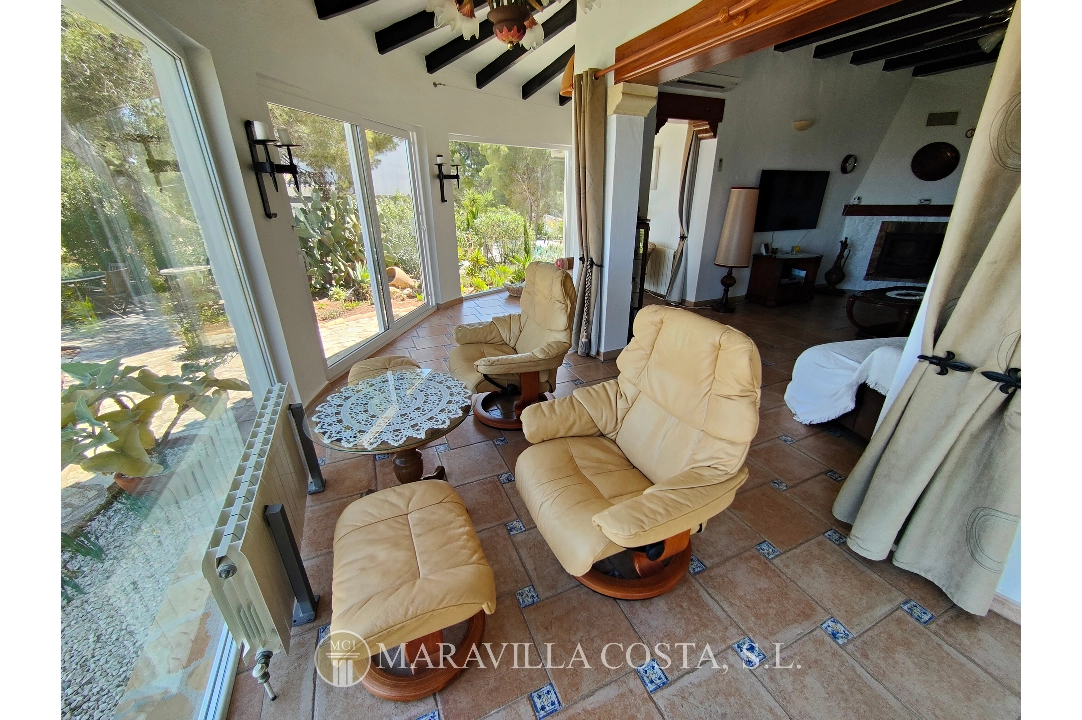 Villa in Javea(Costa Nova) te koop, woonoppervlakte 330 m², Airconditioning, grondstuk 1610 m², 5 slapkamer, 3 badkamer, Zwembad, ref.: MV-M-2500-18