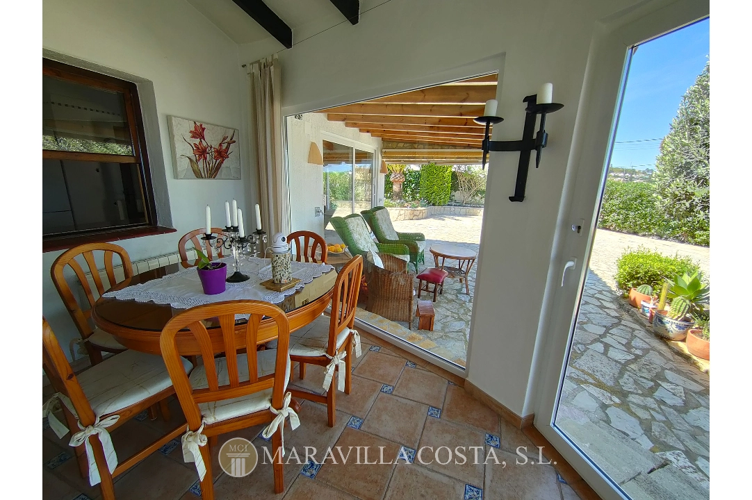 Villa in Javea(Costa Nova) te koop, woonoppervlakte 330 m², Airconditioning, grondstuk 1610 m², 5 slapkamer, 3 badkamer, Zwembad, ref.: MV-M-2500-22