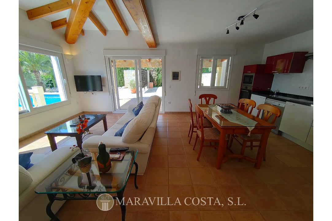 Villa in Javea(Costa Nova) te koop, woonoppervlakte 330 m², Airconditioning, grondstuk 1610 m², 5 slapkamer, 3 badkamer, Zwembad, ref.: MV-M-2500-31