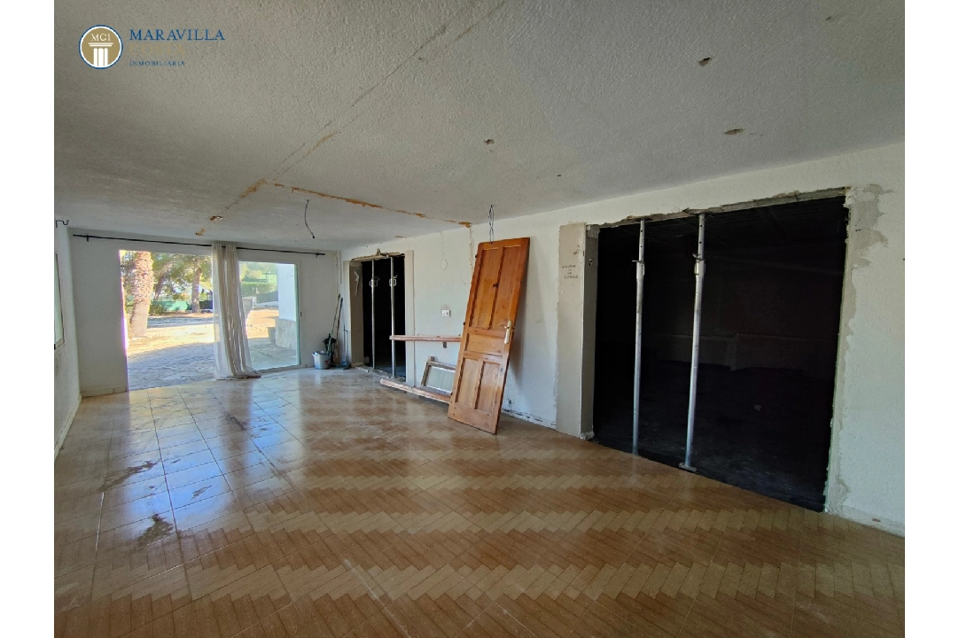Villa in Javea te koop, woonoppervlakte 176 m², Bouwjaar 1980, Airconditioning, grondstuk 1606 m², 3 slapkamer, 3 badkamer, ref.: MV-M-2510-41