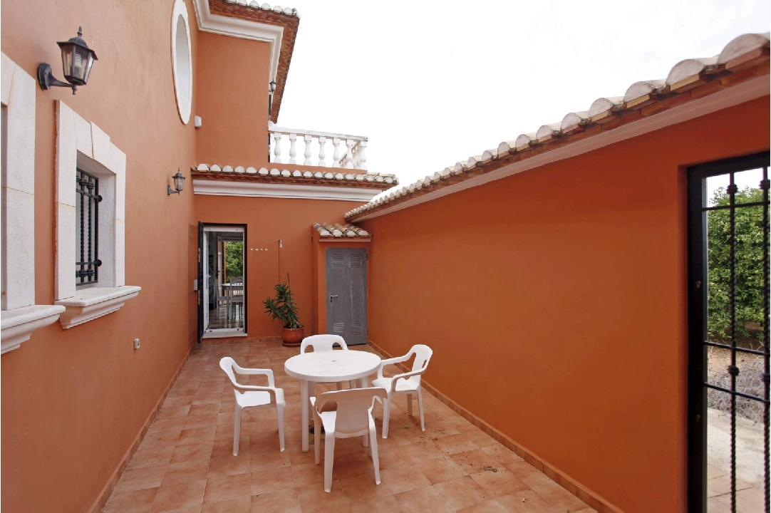 Villa in Denia(Torrecarrals) te koop, woonoppervlakte 442 m², Staat netjes, + Centrale verwarming, grondstuk 4441 m², 3 slapkamer, 4 badkamer, Zwembad, ref.: MNC-0124-24