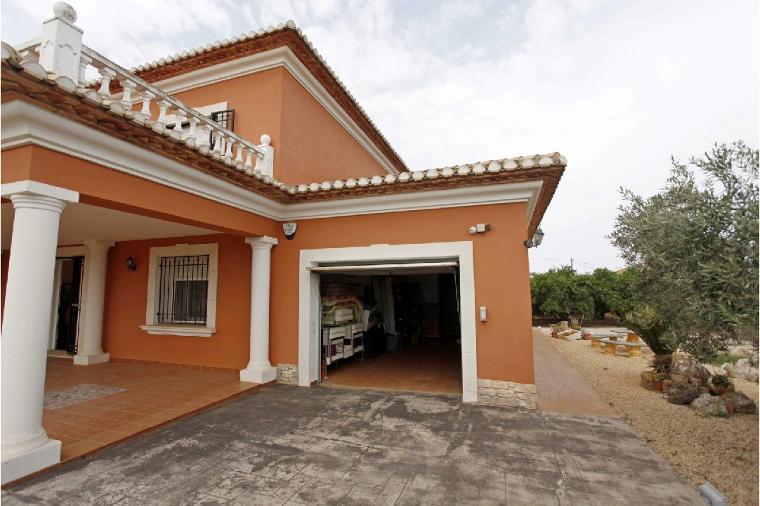 Villa in Denia(Torrecarrals) te koop, woonoppervlakte 442 m², Staat netjes, + Centrale verwarming, grondstuk 4441 m², 3 slapkamer, 4 badkamer, Zwembad, ref.: MNC-0124-25