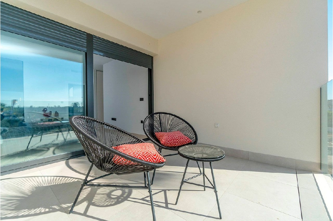 Villa in La Marina te koop, woonoppervlakte 235 m², Staat Eerste bewoning, Airconditioning, grondstuk 272 m², 3 slapkamer, 3 badkamer, Zwembad, ref.: HA-MAN-246-E01-14