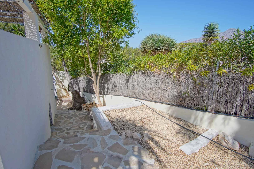 Villa in Javea(Rafalet) te koop, woonoppervlakte 122 m², Airconditioning, grondstuk 976 m², 3 slapkamer, 2 badkamer, Zwembad, ref.: BP-8168JAV-18