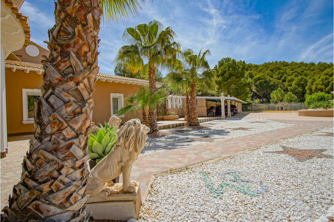 Villa in La Nucia(Sierra Verde) te koop, woonoppervlakte 900 m², Airconditioning, grondstuk 32900 m², 8 slapkamer, 9 badkamer, ref.: BP-7058NUC-12