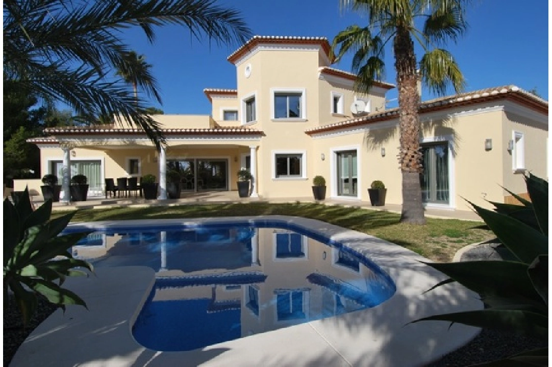 Villa in Benissa(Buenavista) te koop, woonoppervlakte 464 m², Bouwjaar 2015, Airconditioning, grondstuk 1131 m², 4 slapkamer, 4 badkamer, Zwembad, ref.: BI-BE.H-906-1