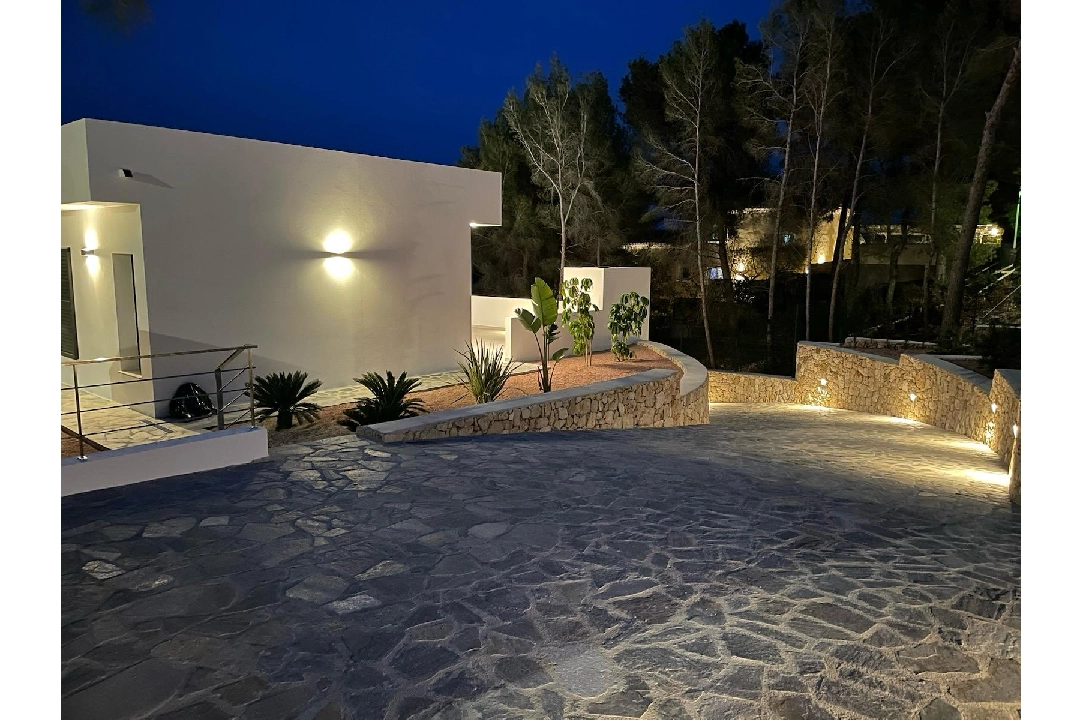 Villa in Benissa(La Fustera) te koop, woonoppervlakte 299 m², Bouwjaar 2024, Airconditioning, grondstuk 950 m², 4 slapkamer, 3 badkamer, Zwembad, ref.: BI-BE.H-909-8