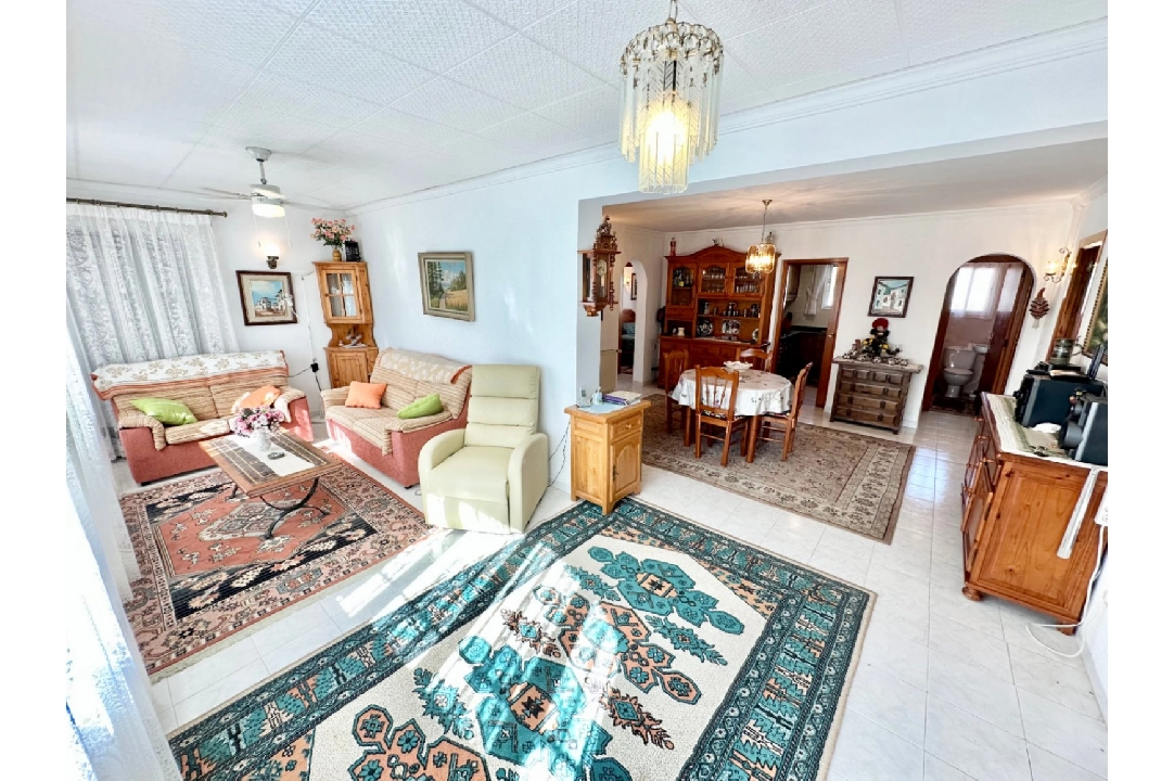 Villa in Els Poblets te koop, woonoppervlakte 186 m², Bouwjaar 1979, + Centrale verwarming, Airconditioning, grondstuk 515 m², 4 slapkamer, 2 badkamer, Zwembad, ref.: O-V88714D-24