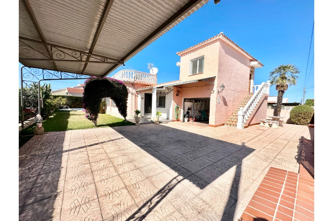 Villa in Els Poblets te koop, woonoppervlakte 186 m², Bouwjaar 1979, + Centrale verwarming, Airconditioning, grondstuk 515 m², 4 slapkamer, 2 badkamer, Zwembad, ref.: O-V88714D-5